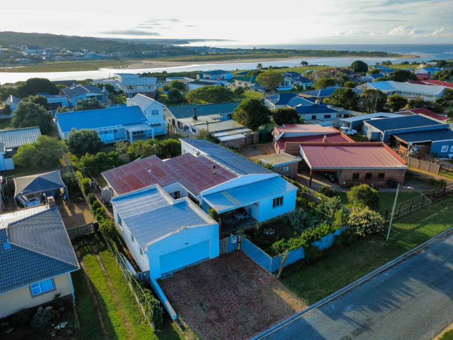 5 Bedroom Property for Sale in Stilbaai Wes Western Cape